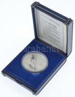 Csóka Zsuzsanna (1962-) 1996. "Millecentenárium Honfoglalás 896-1996" Ag emlékérem dísztok...