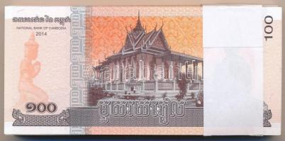 Kambodzsa 2014. 100R (100x) kötegelővel, sorszámkövetők T:I,I- Cambodia 2014. 100 Riels (100x) with ...