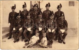 Csendőrök csoportképe / Hungarian military, gendarmes. Foto-Ring (Hévíz) photo (Rb)