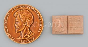 Petőfi Sándor és Arany János dísztárgyak, 2 db, kis kopásnyomokkal, d: 13 cm, 6×10 cm