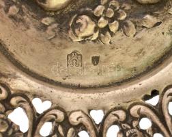 Ezüst (Ag) Puttós áttört dísztál, jelzett, peremén egyik áttörésnél sérülés, d: 26 cm, nettó: 496 g