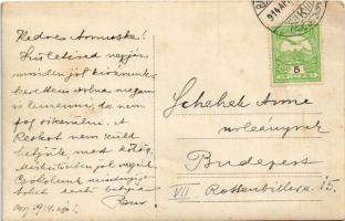 1914 Magyar település, tyúkokat etető nő. photo