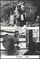 cca 1983 ,,Narajama balladája című japán film jelenetei és szereplői, 6 db vintage produkciós filmfotó, ezüst zselatinos fotópapíron, a használatból eredő (esetleges) kisebb hibákkal, 18x24 cm