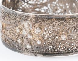 Ezüst (Ag) filigrán karperec, jelzett, nettó: 49 g, d: 6 cm