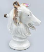 Kutyafigura, irizáló porcelán, jelzés nélkül, fejénél ismeretlen funkciójú rész, apró lepattanás, m: 11 cm