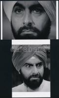 cca 1985 Kabir Bedi (1946) indiai filmszínész két portréja, egy mozigépész hagyatékából 2 db mai nagyítás, 15x10 cm