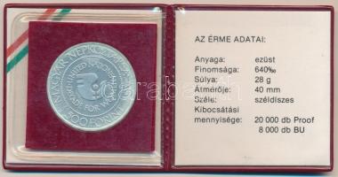 1984. 500Ft Ag "Nők évtizede" műbőr tokban, tanúsítvánnyal T:BU az érmét tartó műanyag elt...