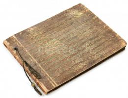 cca 1920 Családi fotóalbum, egy-két katonai portréval, biciklis fotóval, kastélypark, Tahi hajó, stb...