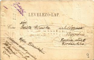 Kecskemét, Kossuth tér, dombornyomott. Komor Gyula kiadása (Rb)