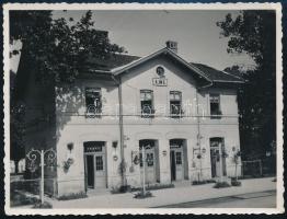 cca 1940 Ajka, vasútállomás, fotó, 8,5×11 cm