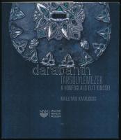 Tarsolylemezek. A honfoglaló elit kincsei. Kiállítási katalógus. Szerk.: dr. Virágos Gábor. Bp., 2022, Magyar Nemzeti Múzeum. Gazdag képanyaggal illusztrálva. Kiadói papírkötés.