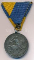 1941. "Délvidéki Emlékérem" Zn emlékérem, mellszalaggal. Szign.: BERÁN L. T:2 patina Hunga...