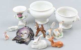 10 darabos vegyes porcelán tétel, apróbb hibákkal, kopásokkal, részben jelzett, m: 3-12cm