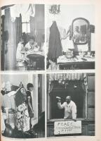 Harlem on my mind. Cultural capital of Black America 1900-1968. Edited by Allon Schoener. New York,1...