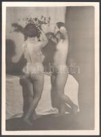 Kankovszky Ervin (1884-1945): Páros akt fotó sorozat, 7 db, a hátoldalán pecséttel jelzett fotó, az ...
