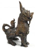 Indonéz oroszlán, bronz, jelzés nélkül, kopásnyomokkal, m: 17 cm