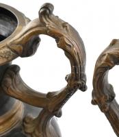 Cseh. antik, terrakotta vázapár, jelzett, palástján relief, angyal jelenettel, korának megfelelő áll...