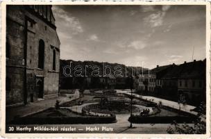 1943 Beszterce, Bistritz, Bistrita; Horthy Miklós tér, Schmidt, Kaufmann, Vass Lajos üzlete / square, shops