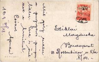 1919 Boldog húsvéti ünnepeket / Easter greeting art postcard with kissing chicken. B.K.W.I. 4677-5. ...