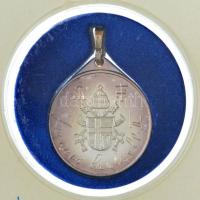 1991. "II. János Pál pápa Magyarországon" kétoldalas Ag emlékérem füllel, előlapján 2 db r...