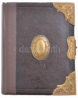 1860-1960 A Hieronymi, Kléger és a Weininger család fotóalbuma a család tagjait ábrázoló 39, részben...