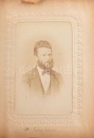 1860-1960 A Hieronymi, Kléger és a Weininger család fotóalbuma a család tagjait ábrázoló 39, részben...