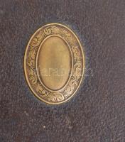 1860-1960 A Hieronymi, Kléger és a Weininger család fotóalbuma a család tagjait ábrázoló 39, részben...