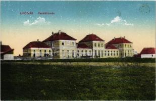 Lipótvár, Újvároska, Leopoldov; vasútállomás. Vasúti levelezőlapárusítás 9240. / railway station