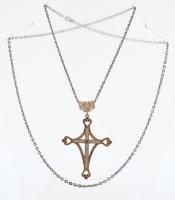 Ezüst (Ag) lánc rubinos kereszttel, jelzett, bruttó: 15,8g, h: 67 cm