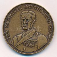Bognár György (1944-) 1993. Vitéz Nagybányai Horthy Miklós / Itthon hazai földben bronz emlékérem (42,5mm) T:1