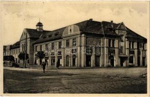 1939 Tornalja, Safárikovo, Tornala; Városház, Róth, Halászi és Weisz üzlete / Mestsky dom / town hall, shops (EK)