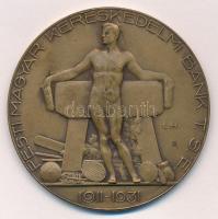 Ligeti Miklós (1871-1944) 1931/1936. Pesti Magyar Kereskedelmi Bank T.S.E. - 1911-1931 kétoldalas bronz díjérem, hátoldalon gravírozva II. Úszóverseny 1936. X.4. (50mm) T:2 patina, ph