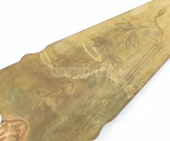 Ezüst (Ag) nyelű tortalapát dobozban, jelzett, h: 26 cm, kopásnyomokkal, bruttó: 81g