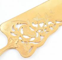 Ezüst (Ag) nyelű tortalapát dobozban, jelzett, h: 30 cm, kopásnyomokkal, bruttó: 112g