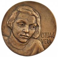 Englert Judit (1949-2007) DN Csillag Vera grafikus, könyvművészt ábrázoló egyoldalas bronz emlékérem (90mm) T:1