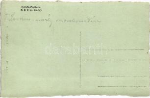 Turnu Severin, Szörényvár; egy DDSG uszály vízre bocsájtása / launching of a barge. photo (EK)