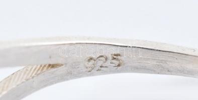Ezüst (Ag) köves gyűrű, rubinnal, m: 55, jelzett, bruttó:3,46g