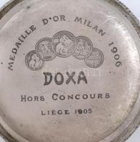 Doxa nagy méretű zsebóra, vadász motívummal. Sérült számlappal, működő, jó állapotban d: 70 mm