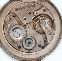 Doxa nagy méretű zsebóra, vadász motívummal. Sérült számlappal, működő, jó állapotban d: 70 mm