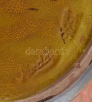 Komlós kerámia kaspó. Mázas kerámia. Jelzett. kis kopással. d: 24 cm, m: 21 cm
