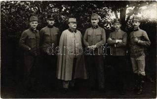 Osztrák-magyar katonák csoportja / WWI Austro-Hungarian K.u.K. military, group of soldiers. photo (fl)