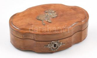 2 db antik fadoboz, kopásokkal, sérülésekkel, 1880 körül, 19x12, 22x29 cm