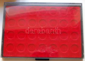 KABE használt éremtartó tálca, 28 férőhellyel, 28mm átmérőjű érmékhez