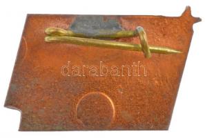 ~1970-1980. "MAHART - Kiváló Ifjú Hajós" zománcozott kitüntető jelvény (21x28mm) T:'-