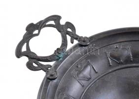 Szecessziós kínáló, fém, kopásnyomokkal, d: 32 cm