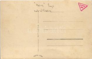 Pozsony, Pressburg, Bratislava; "VÁCZ" (hajó neve áthúzva) oldalkerekes gőzhajó a várnál /...