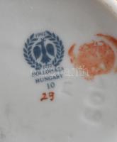 Hollóházi Jurcsák László által tervezett váza. Jelzett, hibátlan. m: 10 cm