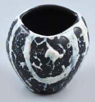 Jelzés nélkül: Iparművész kerámia váza fekete fehér mázakkal festett, hibátlan 10 cm