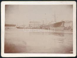 cca 1890 A Fiumei kikötő. Keményhátú fotó / Shipyard in Fiume photo 12x9 cm