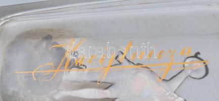 cca 1900 Korytnicza Tátra hegyi kecske és vándor emlék üveg vázácska. Matricás, kopással 10 cm